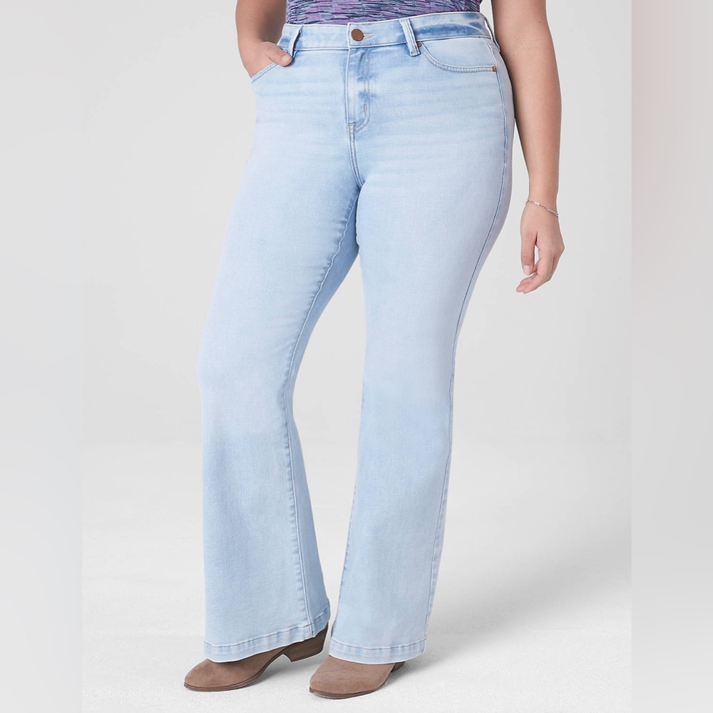 City fit body icon flare jeans with magic fit waistband light denim